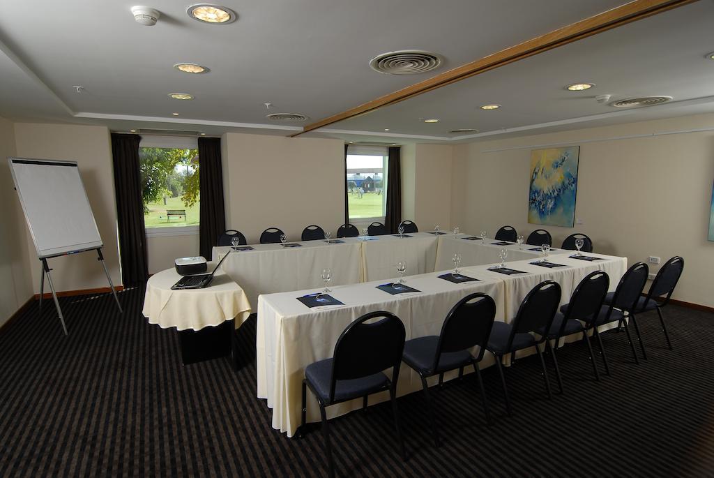 Hotel Aeroparque Inn & Suites Buenos Aires Kültér fotó