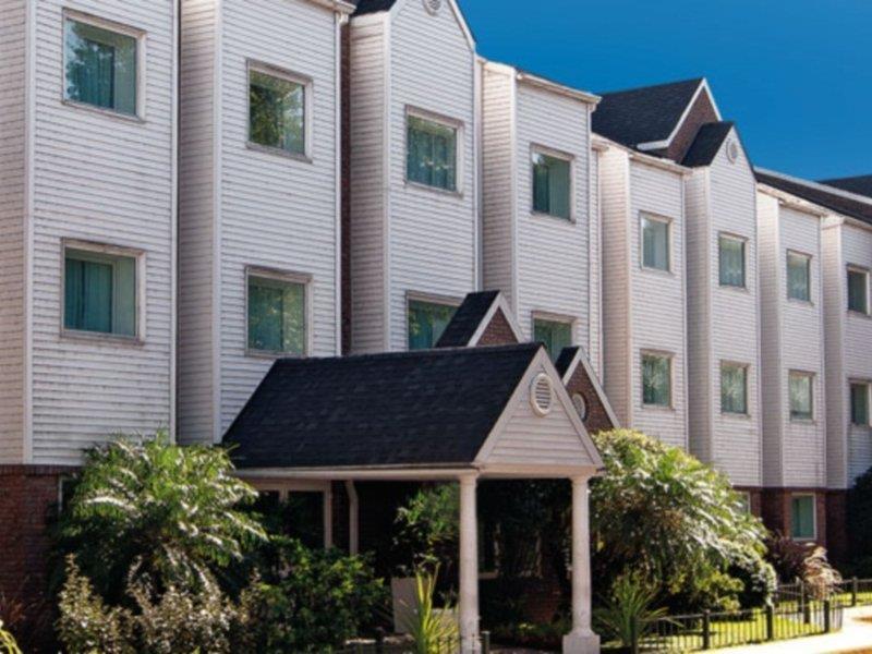 Hotel Aeroparque Inn & Suites Buenos Aires Kültér fotó