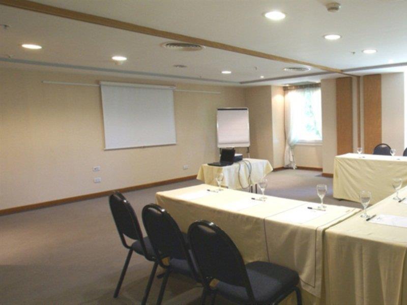 Hotel Aeroparque Inn & Suites Buenos Aires Kültér fotó