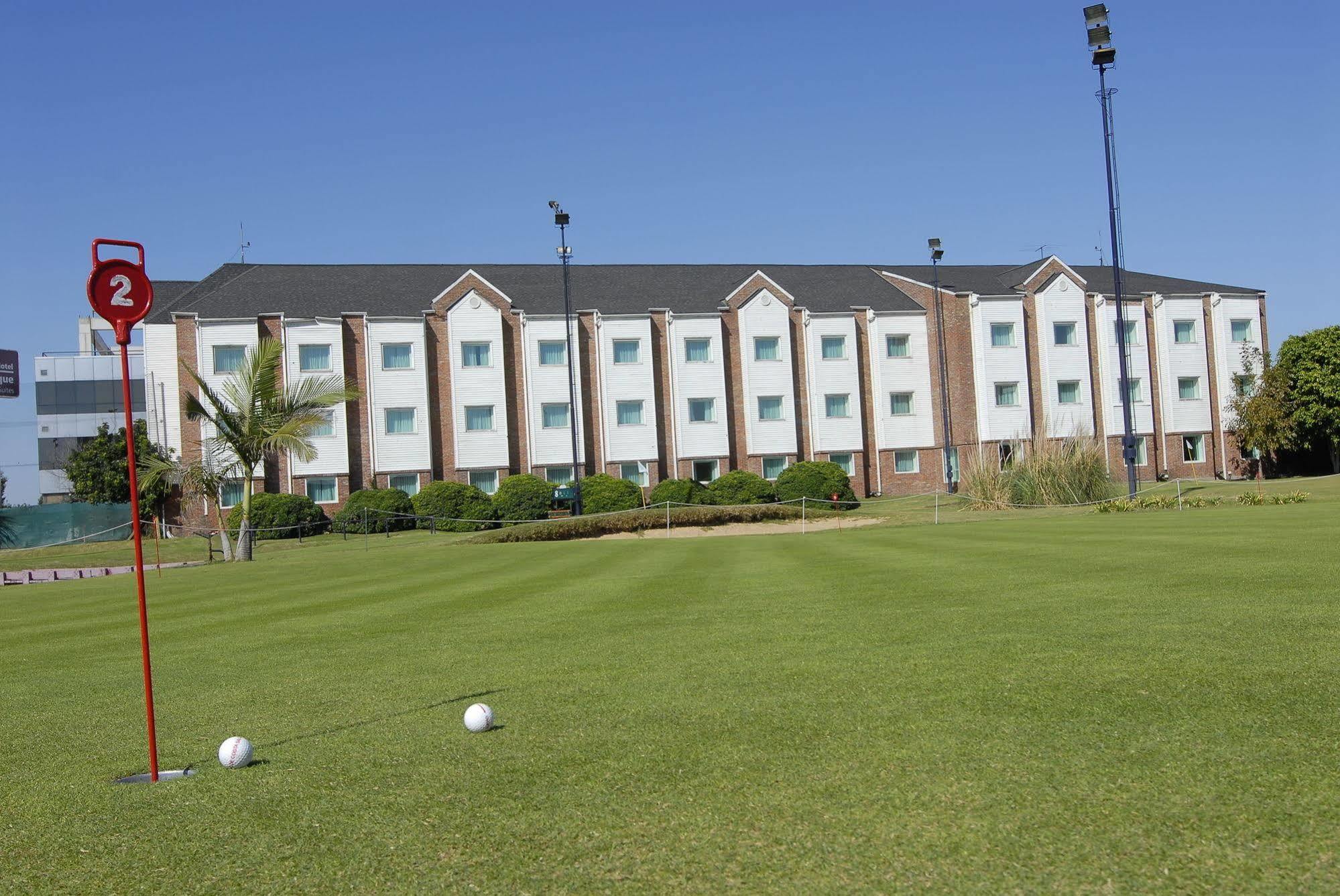Hotel Aeroparque Inn & Suites Buenos Aires Kültér fotó