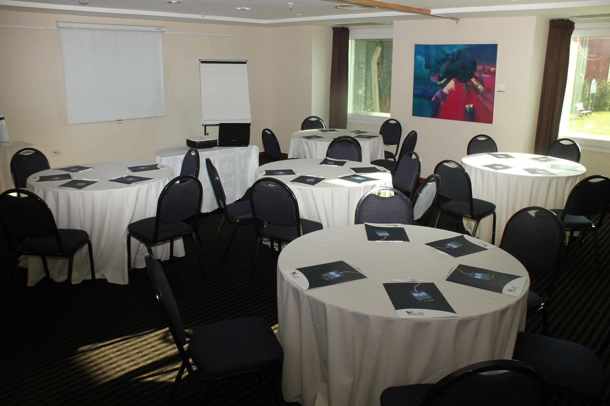 Hotel Aeroparque Inn & Suites Buenos Aires Kültér fotó